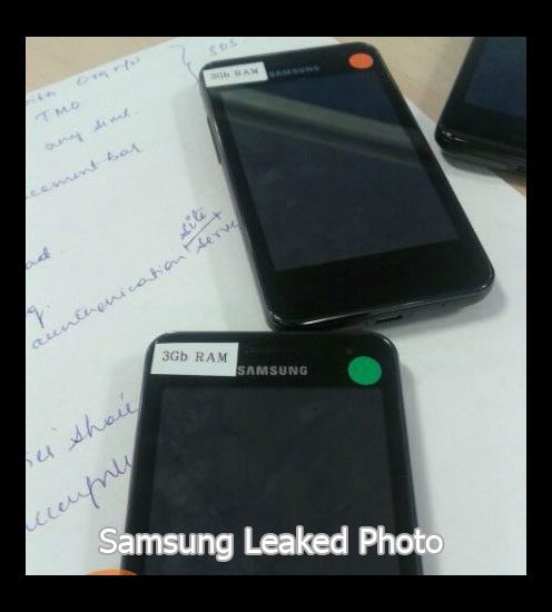 samsung-smartphone-3gb-ram-8407670